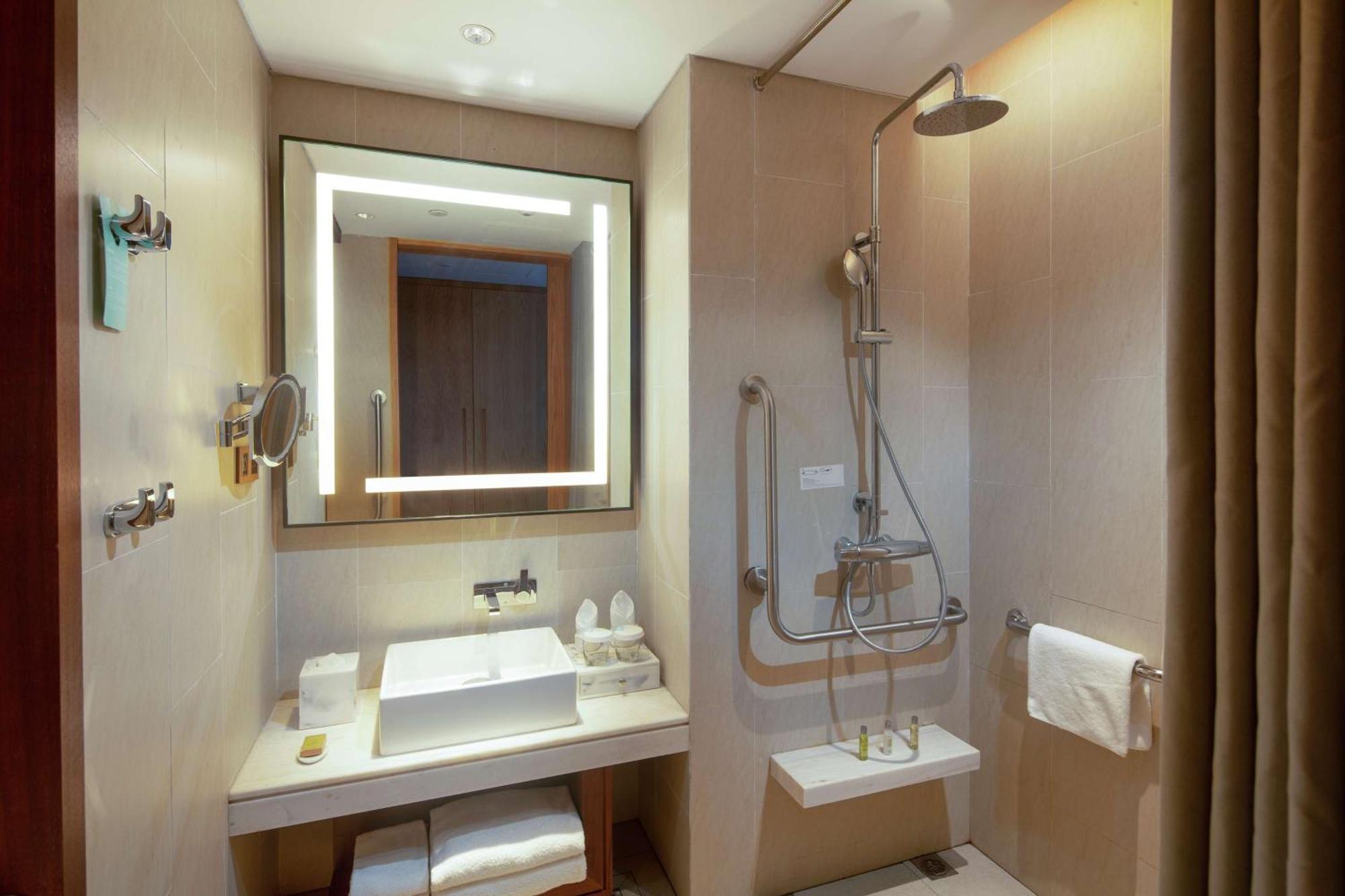 Hilton Garden Inn Zhuhai Hengqin Exterior photo